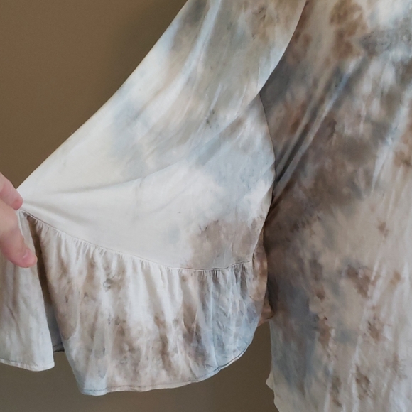 Soft tie-dyed top - Picture 4 of 8